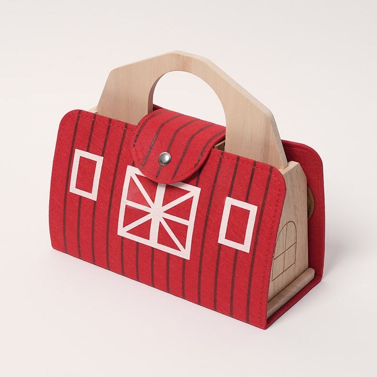 Elvella Traveling Farm