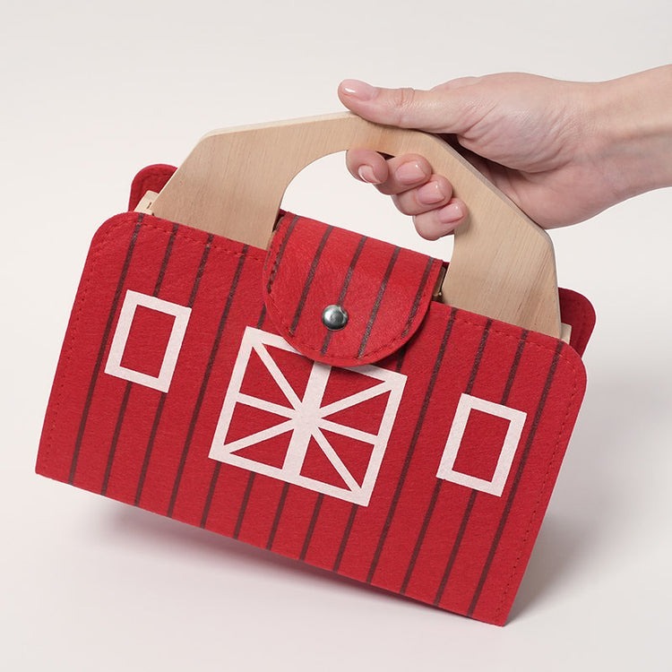 Elvella Traveling Farm