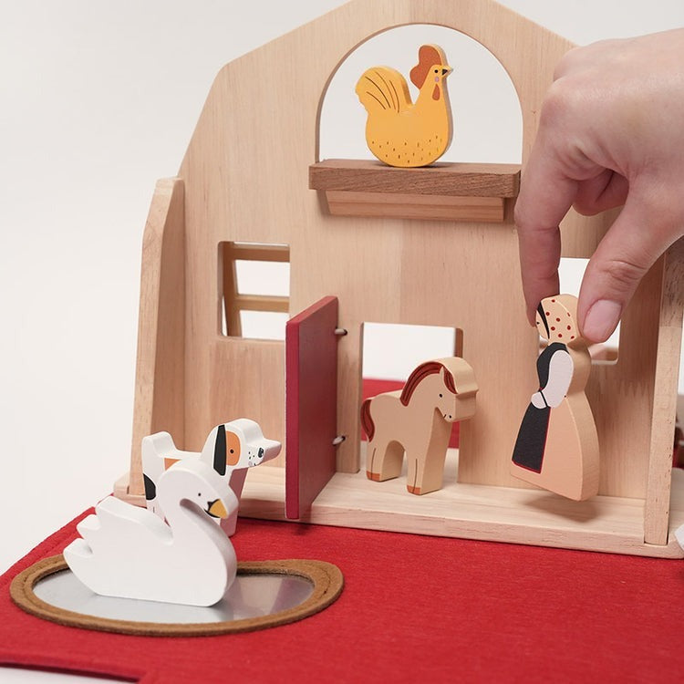 Elvella Traveling Farm