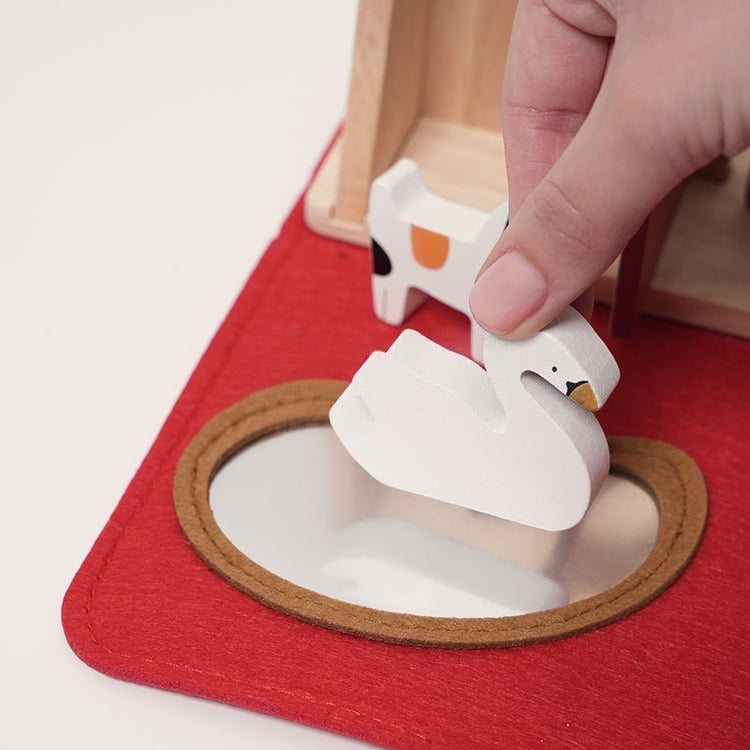 Elvella Traveling Farm