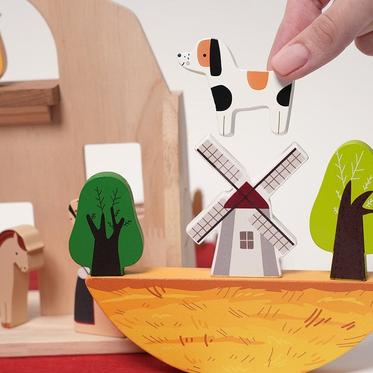 Elvella Traveling Farm